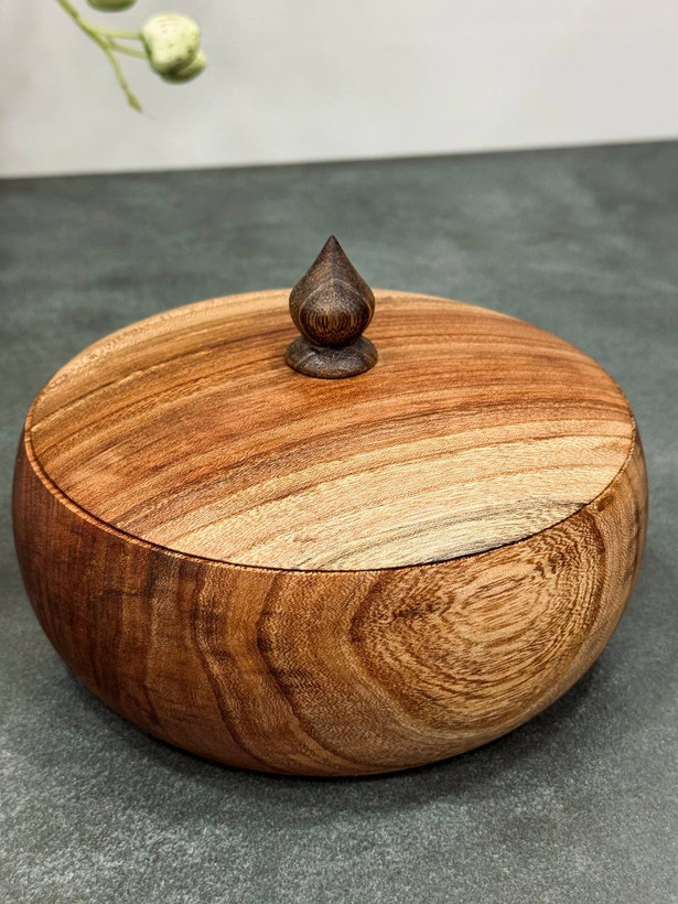 شکلات خوری حُرّا pastilwoodچوب گردو