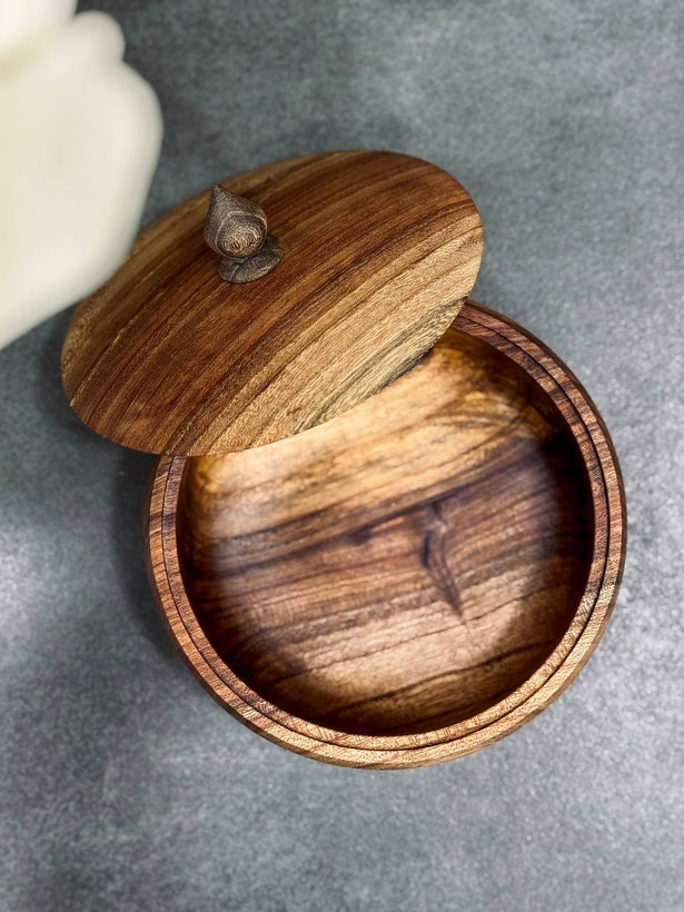 شکلات خوری حُرّا pastilwoodچوب گردو